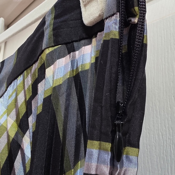 Tory Burch pleated skirt - Picture 7 of 8